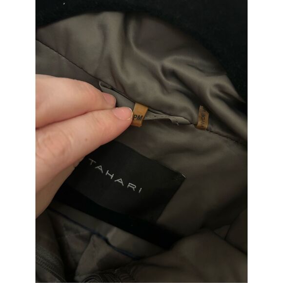 Tahari Quilted Ruffle Zip Coat, Hooded Jacket, Sz Medium - Picture 6 of 14